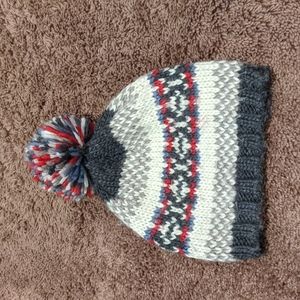 Gap Kids Knit winter hat with pom pom